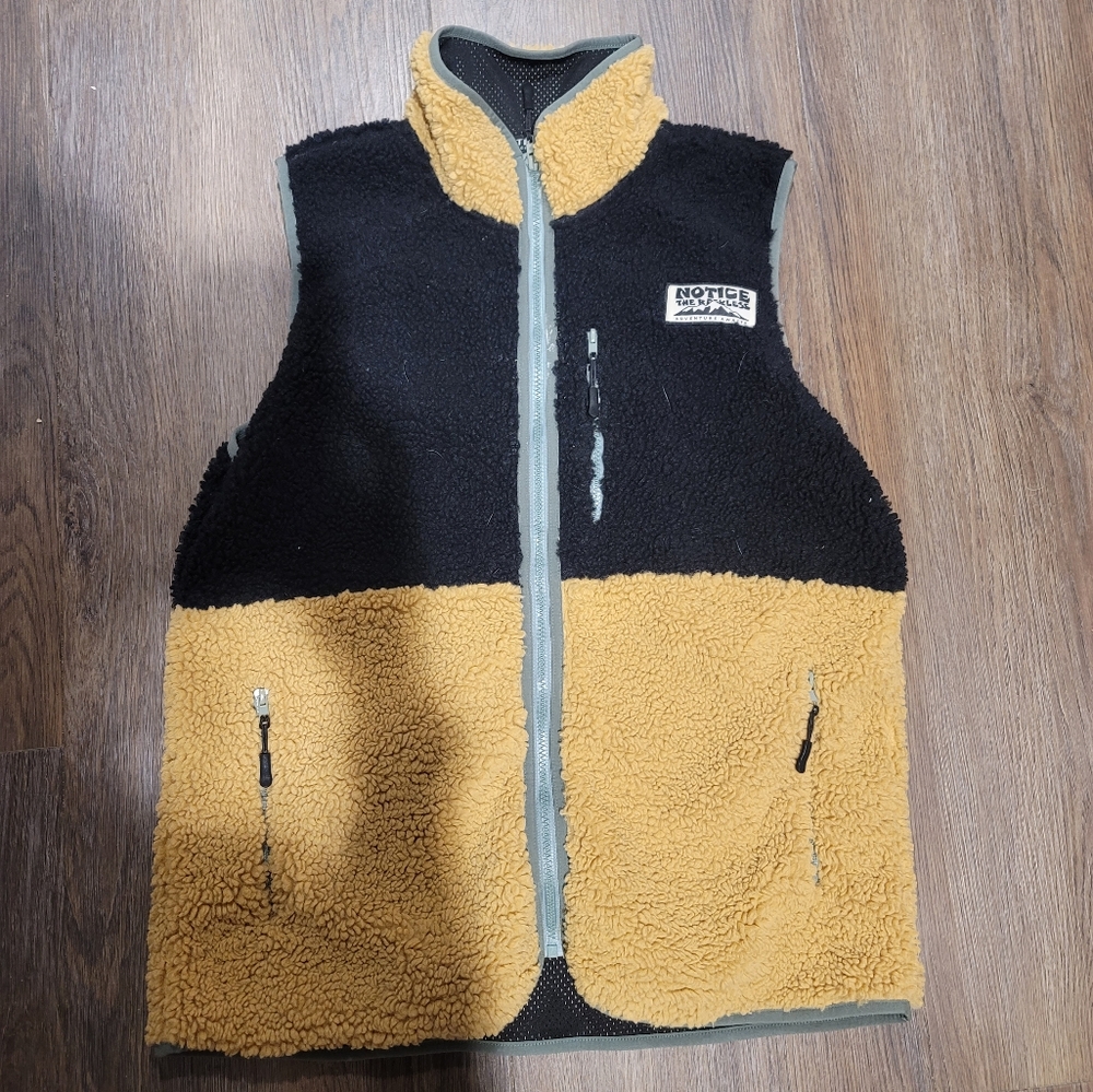 Fleece Vest